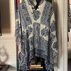 NWOT VINCE CAMUTO TOP